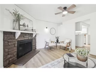 Photo #6: 8043831 Listing