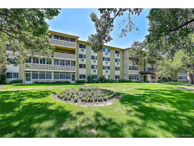 MLS: 8048488 Condo For Sale