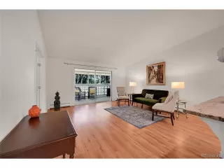 Photo #6: 8048488 Listing