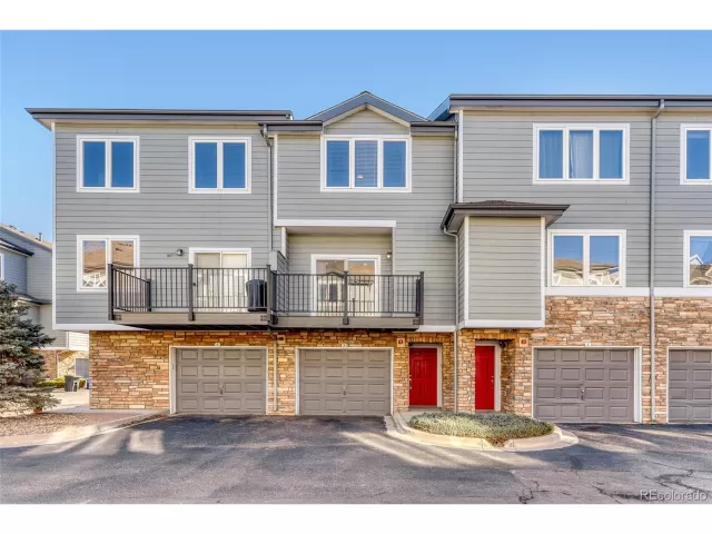 MLS: 8050812 Condo For Sale