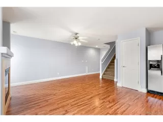 Photo #5: 8051423 Listing