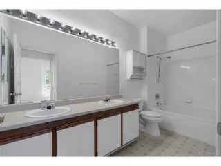 Photo #3: 8053008 Listing