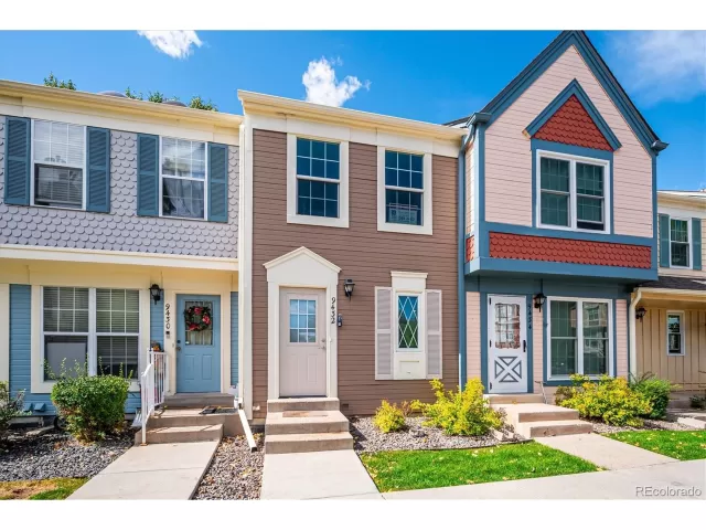 MLS: 8053019 Condo For Sale