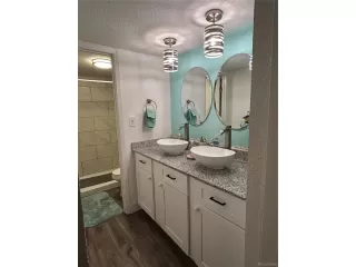 Photo #3: 8054297 Listing 