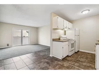 Photo #5: 8054310 Listing 