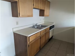 Photo #4: 8055037 Listing