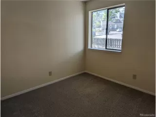 Photo #6: 8055037 Listing