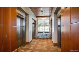 Photo #4: 8056902 Listing