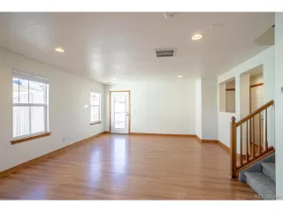 Photo #5: 8056928 Listing 