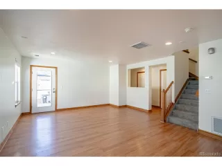 Photo #6: 8056928 Listing 