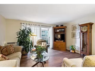 Photo #5: 8057836 Listing 