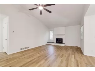 Photo #3: 8058831 Listing