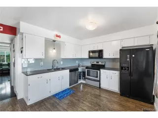 Photo #5: 8062117 Listing 