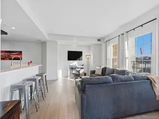 Photo #5: 8062489 Listing