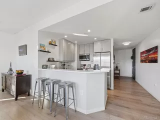 Photo #6: 8062489 Listing