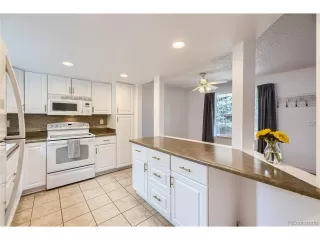 Photo #6: 8067518 Listing 