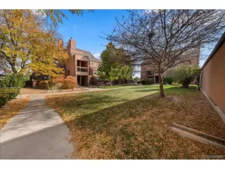 Photo #5: 8068106 Listing