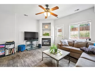 Photo #6: 8071090 Listing