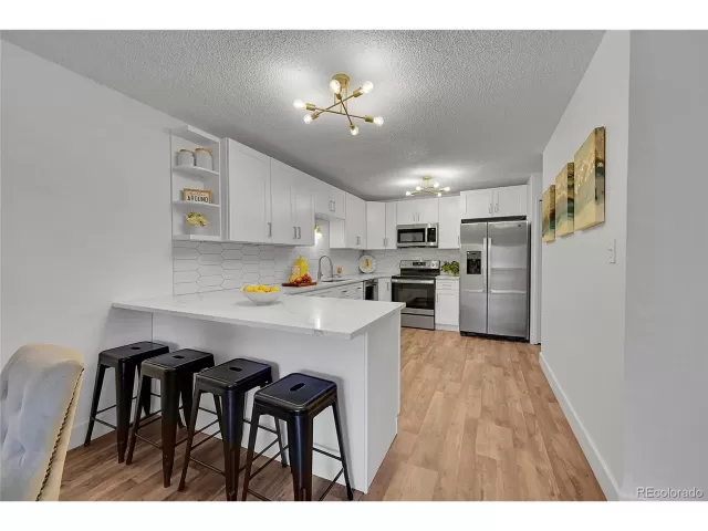 MLS: 8072534 Condo For Sale