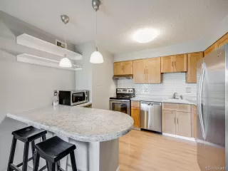 Photo #4: 8072944 Listing 