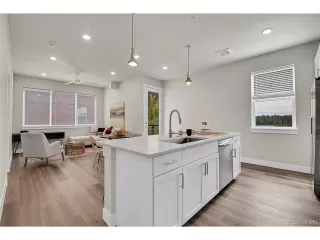 Photo #4: 8073836 Listing