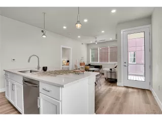 Photo #5: 8073836 Listing