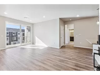 Photo #3: 8074191 Listing 