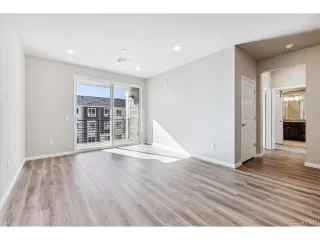 Photo #4: 8074191 Listing 