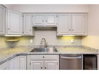 Photo #4: 8076269 Listing 
