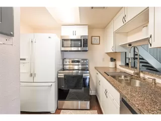 Photo #6: 8077627 Listing 