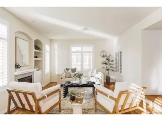 Photo #4: 8077941 Listing