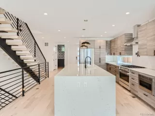 Photo #6: 8078284 Listing 