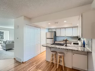 Photo #3: 8081851 Listing 