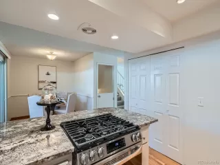 Photo #5: 8081851 Listing 