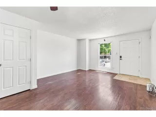 Photo #2: 8083907 Listing 