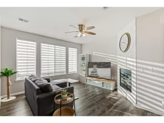 Photo #5: 8085289 Listing 