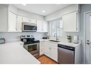 Photo #3: 8087148 Listing