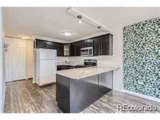 Photo #3: 8089431 Listing