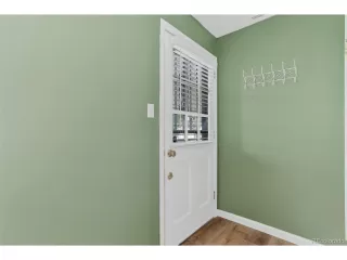 Photo #4: 8090225 Listing