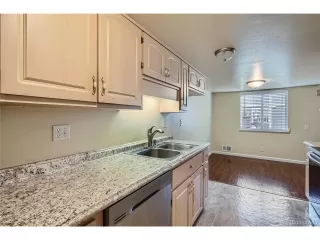 Photo #6: 8093617 Listing