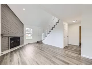 Photo #2: 8093699 Listing