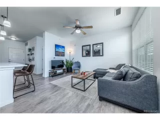 Photo #5: 8094130 Listing