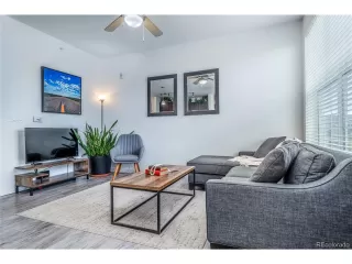 Photo #6: 8094130 Listing