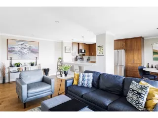 Photo #3: 8095705 Listing