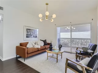 Photo #2: 8101191 Listing