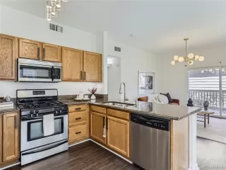 Photo #5: 8101191 Listing