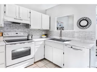 Photo #5: 8102281 Listing