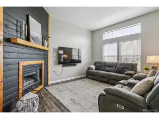 Photo #6: 8103433 Listing