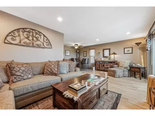 Photo #5: 8103575 Listing 