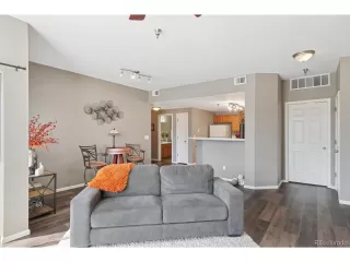 Photo #2: 8103744 Listing 